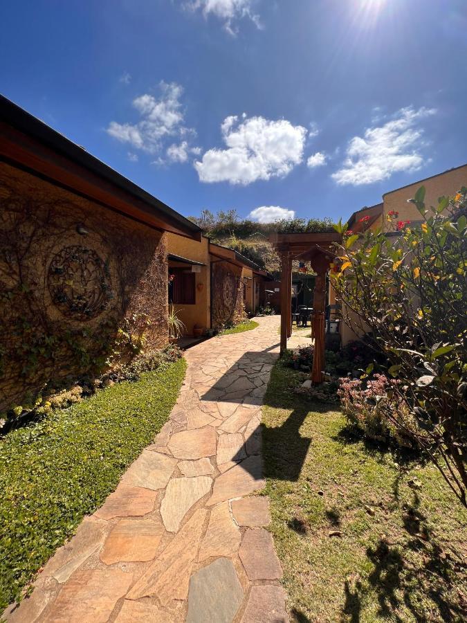 Hospedaria Vila Khepri Gonçalves Kültér fotó
